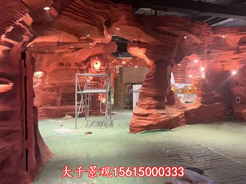 點(diǎn)擊查看詳細(xì)信息<br>標(biāo)題：溶洞民宿 閱讀次數(shù)：1096